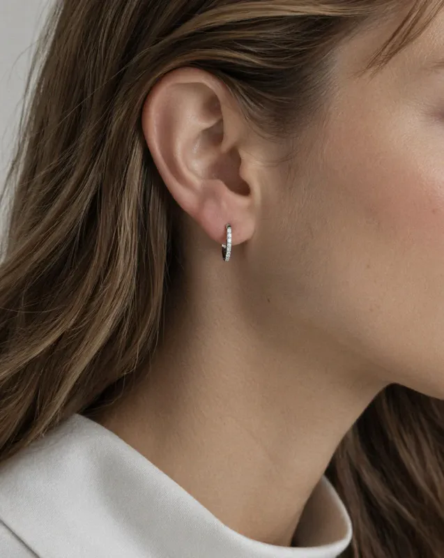 Lilly - Horseshoe Hoops