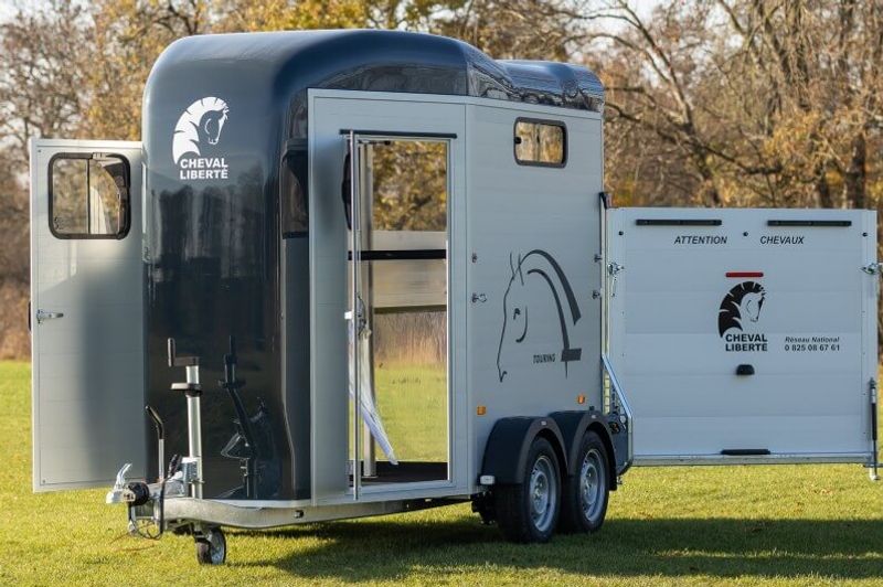 Cheval Liberté Touring Jumping