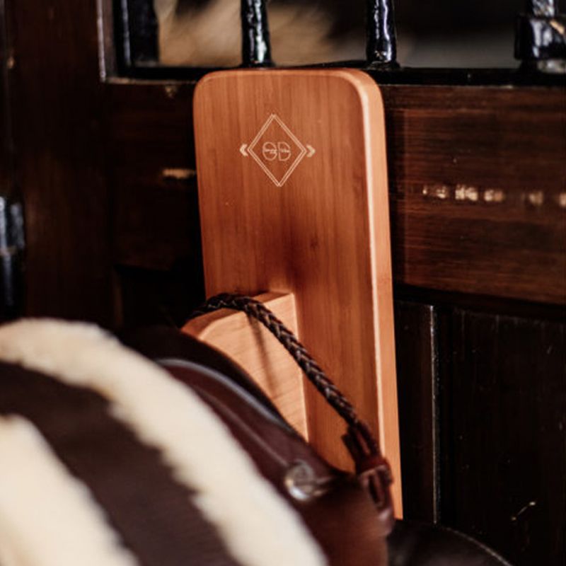 Grooming Deluxe Saddle Rack