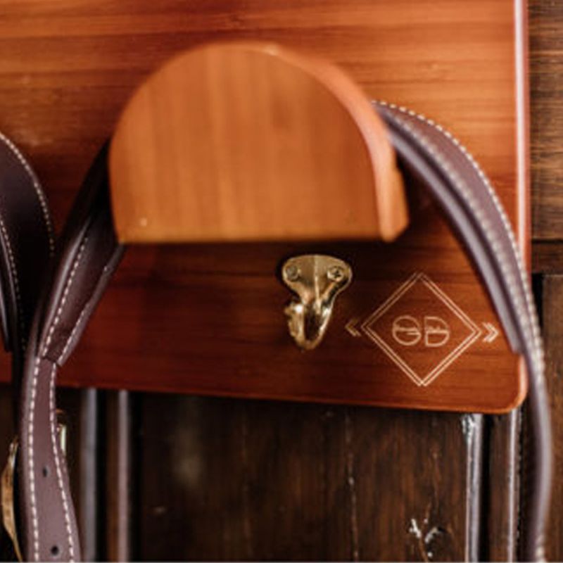 Grooming Deluxe Wooden Bridle Rack