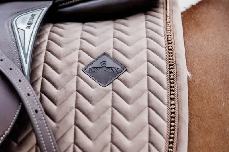 Kentucky Saddle Pad Velvet Pearls SJ - BEIGE