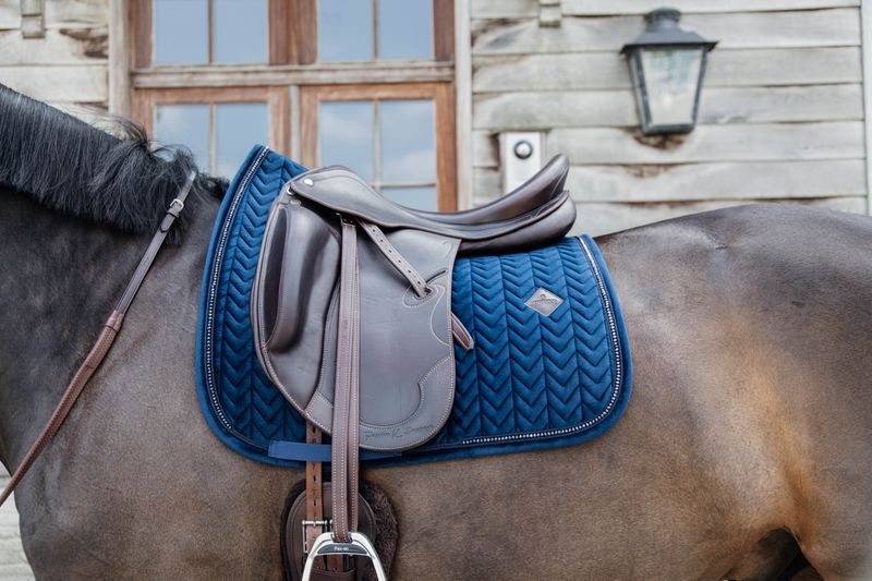 Kentucky Saddle Pad Velvet Pearls SJ -NAVY
