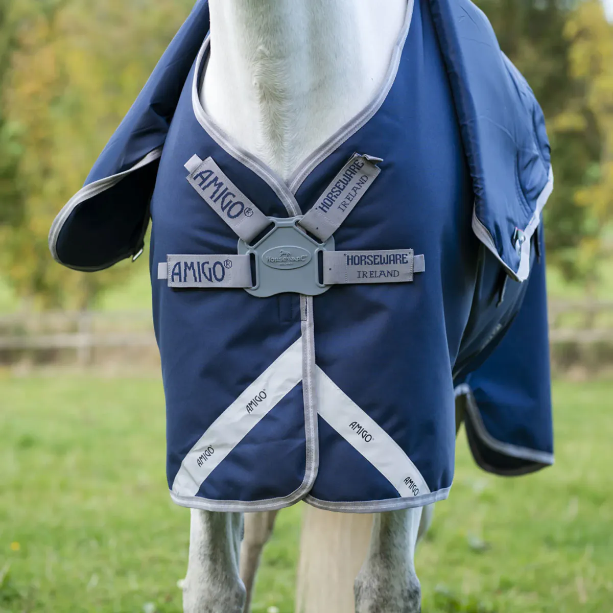 Amigo 1200D FieldSafe Plus 100g Turnout Rug - Navy/Titanium Grey