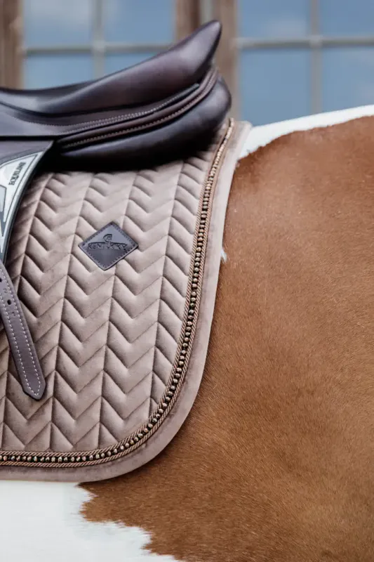 Kentucky Saddle Pad Velvet Pearls SJ - BEIGE