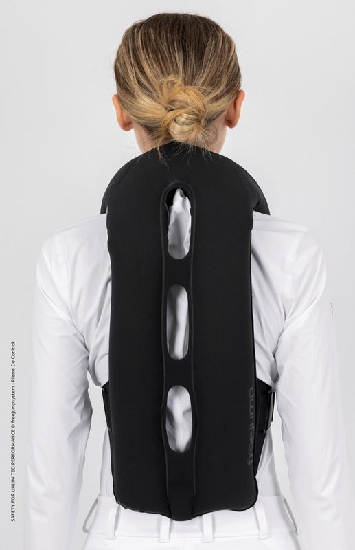 NYHET Freejump Airvest Plume